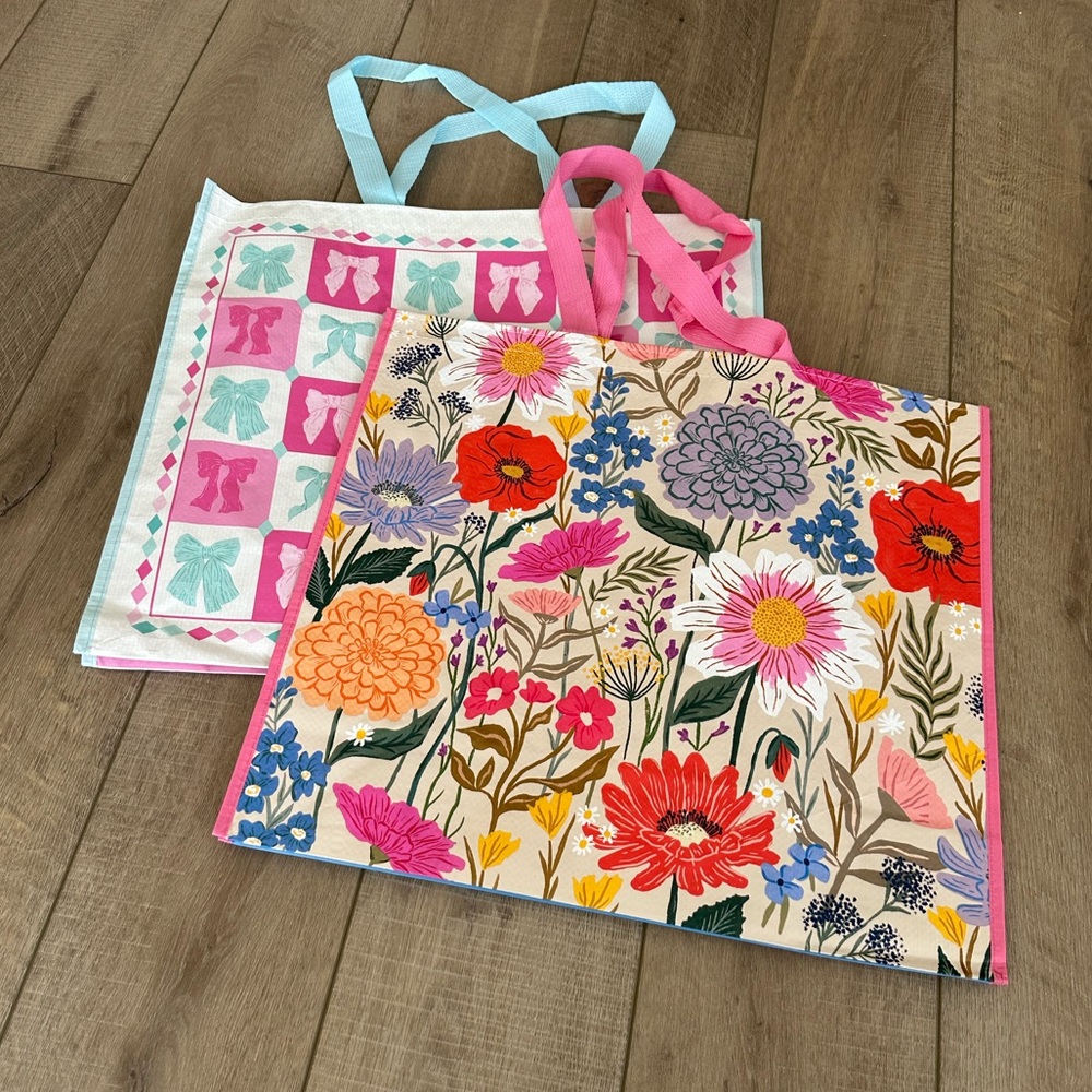 Homegoods TJMaxx Marshalls Viral Floral & Pink Blue Bow Print Tote Bags NWOT